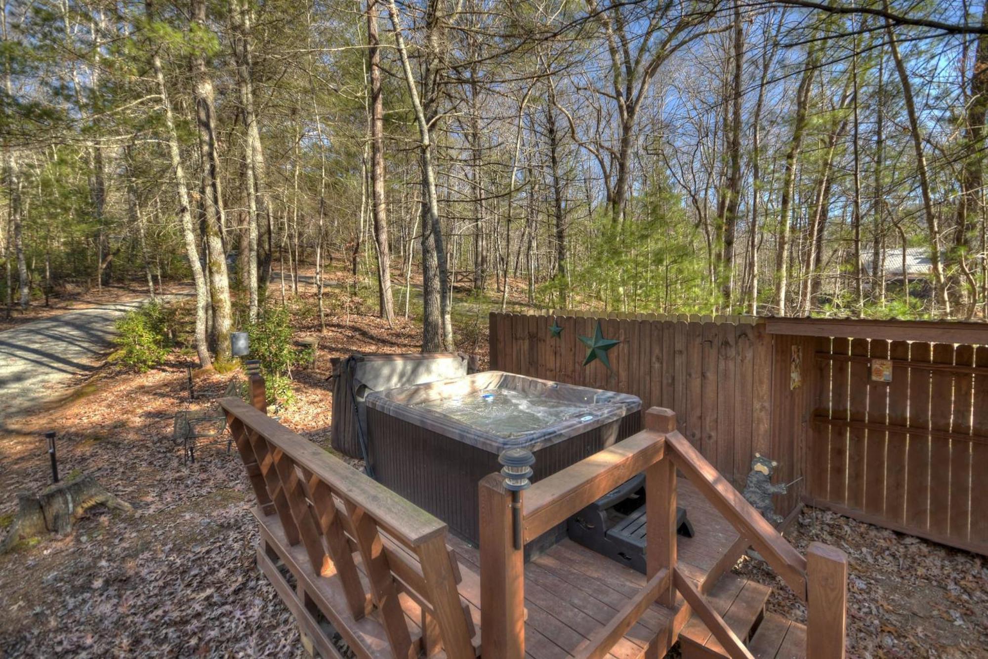 Knotty Pines Pet-Friendly Gas Fireplace Plus A Firepit Cherry Log 외부 사진